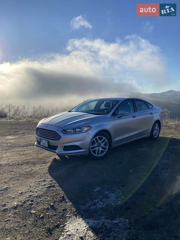 Седан Ford Fusion 2015 в Ободовке