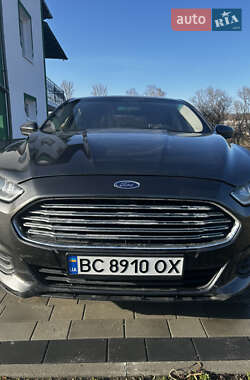Седан Ford Fusion 2015 в Дрогобыче