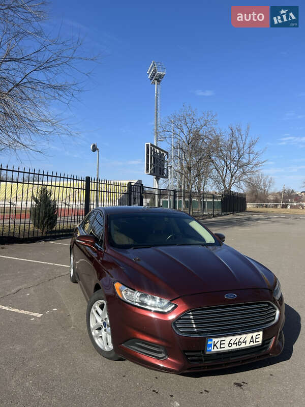 Седан Ford Fusion 2015 в Дніпрі