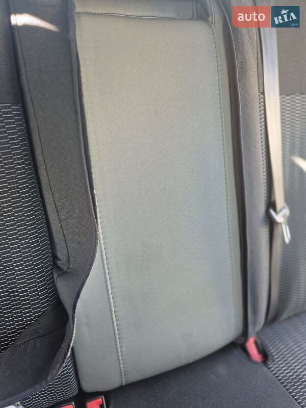 Седан Ford Fusion 2015 в Житомирі