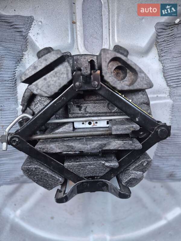 Седан Ford Fusion 2015 в Житомирі