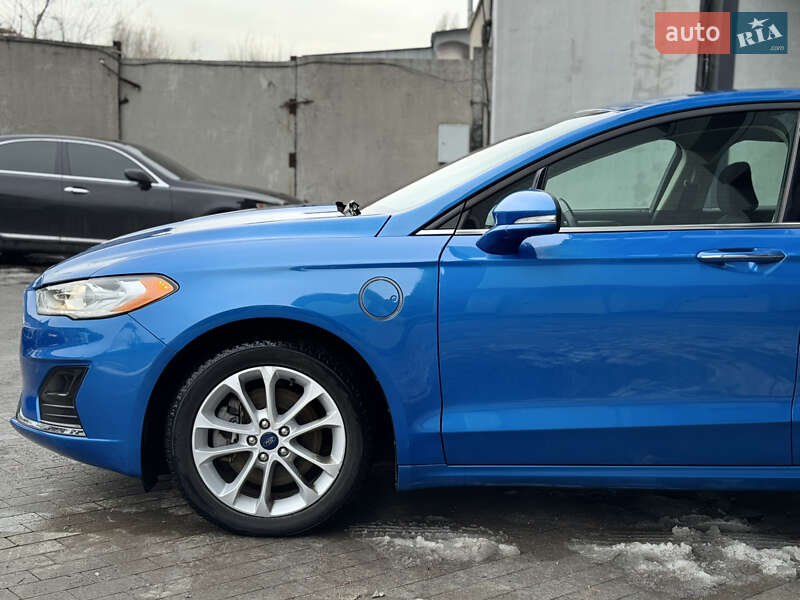 Седан Ford Fusion 2020 в Киеве