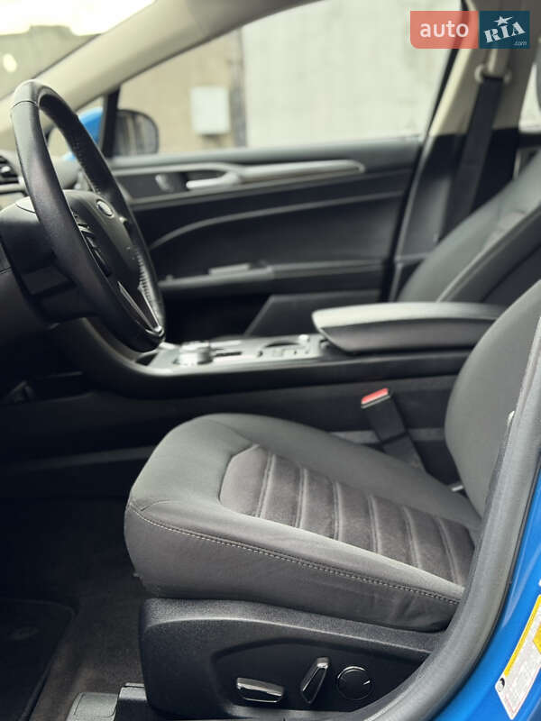 Седан Ford Fusion 2020 в Киеве