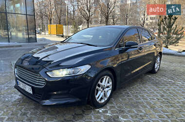 Седан Ford Fusion 2013 в Ровно