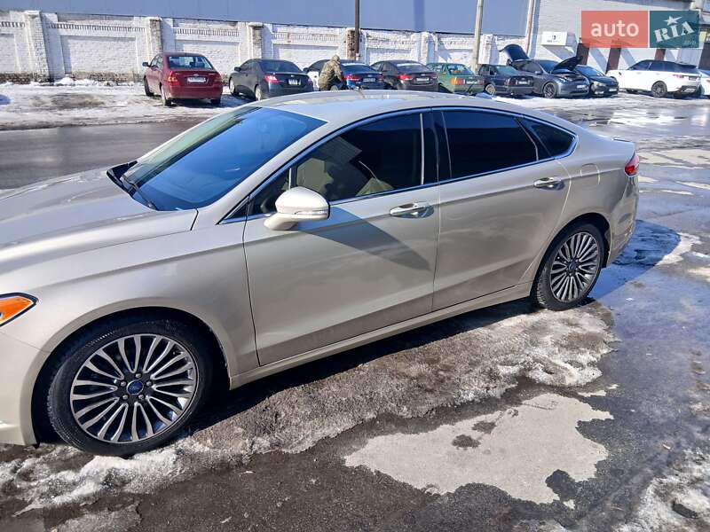 Седан Ford Fusion 2016 в Киеве фото 10 Седан Ford Fusion 2016 в Киеве