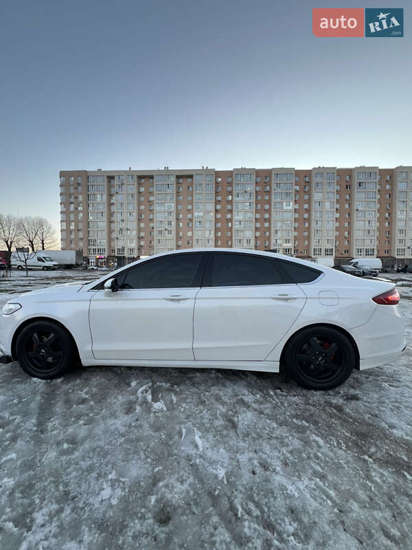 Седан Ford Fusion 2014 в Киеве фото 18 Седан Ford Fusion 2014 в Киеве