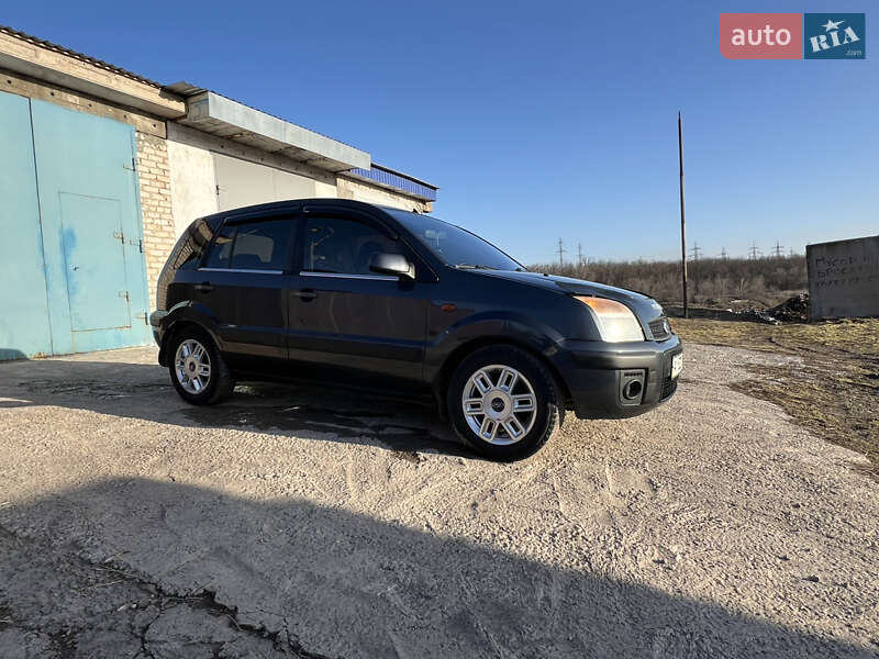 Хэтчбек Ford Fusion 2008 в Кропивницком