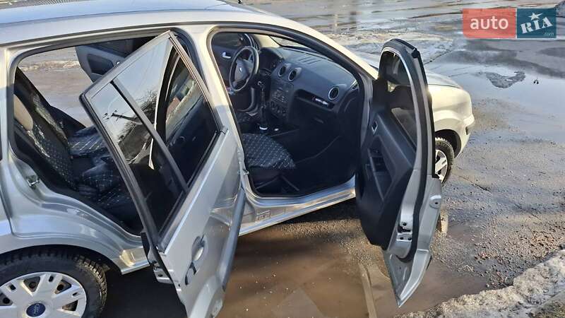 Хетчбек Ford Fusion 2007 в Славуті