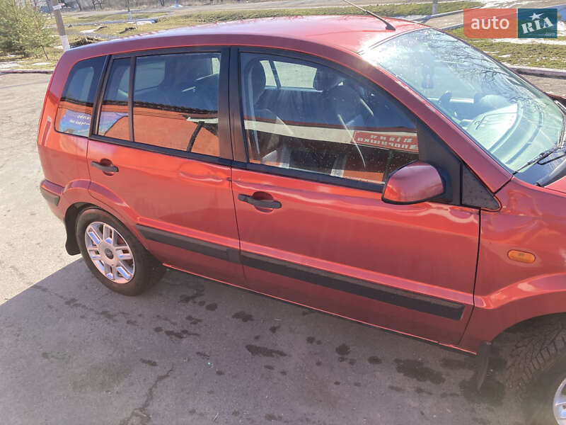 Хэтчбек Ford Fusion 2007 в Новоархангельске