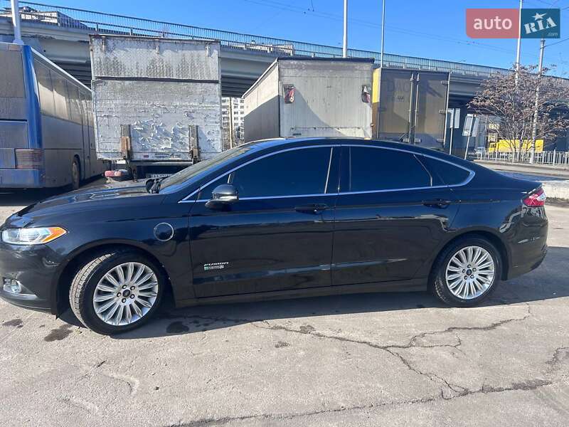 Седан Ford Fusion 2014 в Киеве