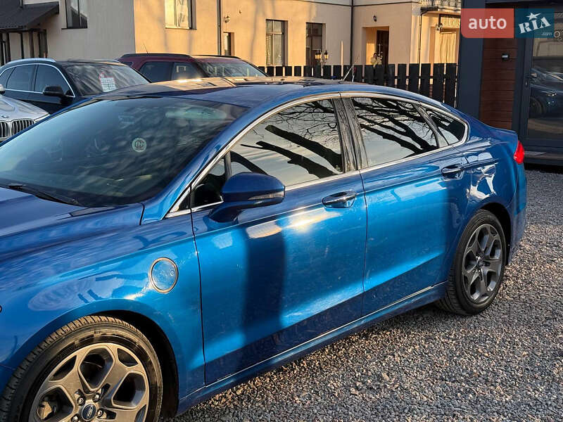 Седан Ford Fusion 2016 в Стрые