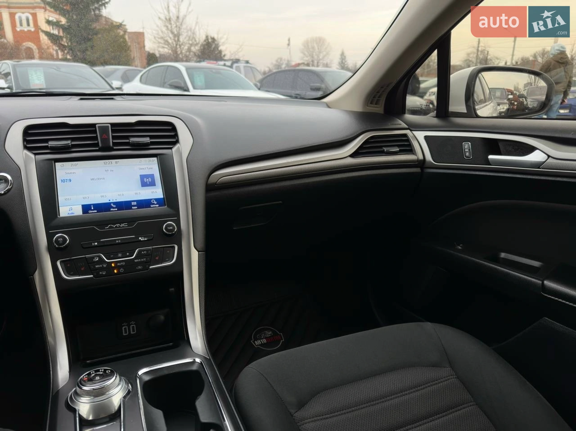 2020 Ford Fusion - мініатюра 24