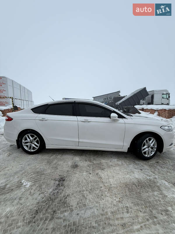 Седан Ford Fusion 2014 в Тернополе