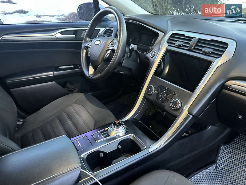 Седан Ford Fusion 2016 в Хмельницькому