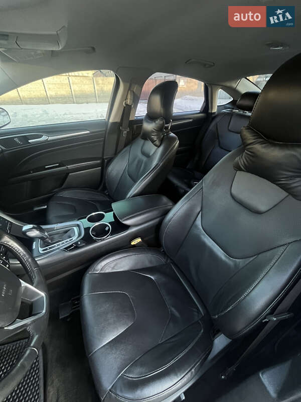 Седан Ford Fusion 2013 в Вінниці