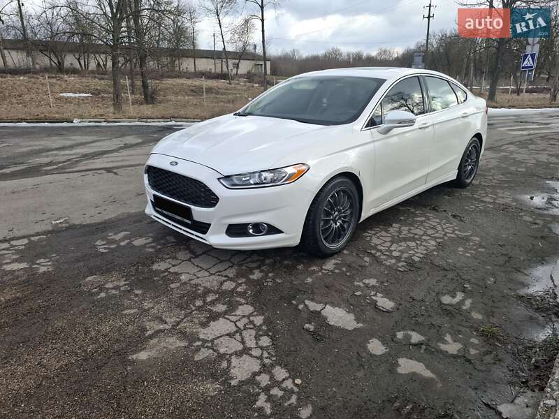 Седан Ford Fusion 2015 в Виннице
