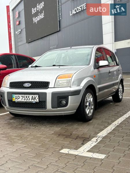 Хэтчбек Ford Fusion 2006 в Киеве