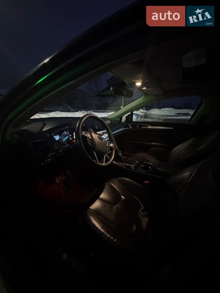 Седан Ford Fusion 2015 в Шостке