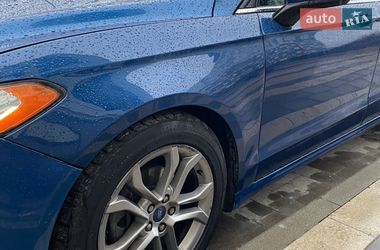 Седан Ford Fusion 2017 в Львове