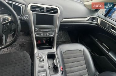 Седан Ford Fusion 2017 в Львове