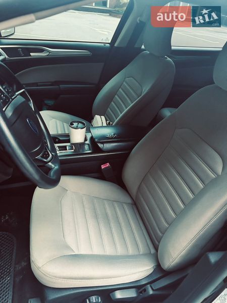 Седан Ford Fusion 2018 в Вышгороде