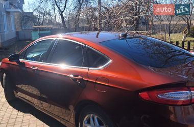 Седан Ford Fusion 2016 в Жовкве