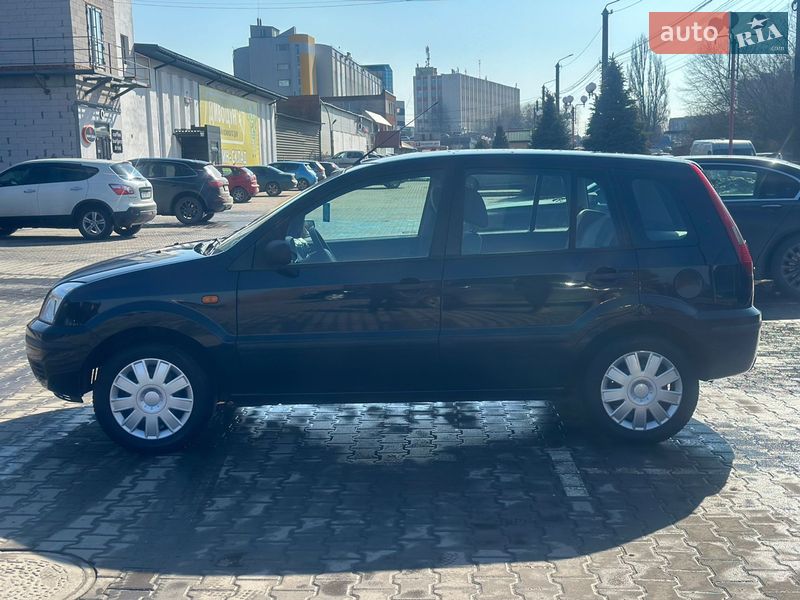 Хэтчбек Ford Fusion 2006 в Виннице