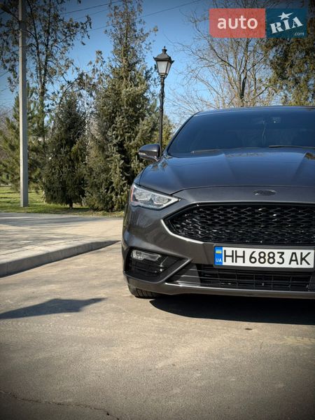 Седан Ford Fusion 2017 в Измаиле