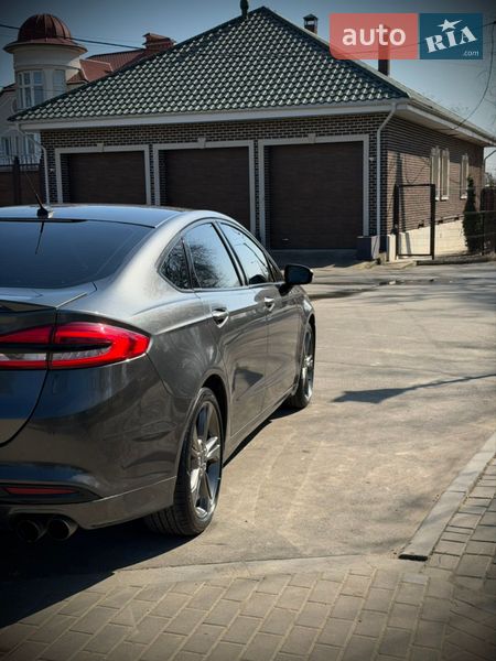 Седан Ford Fusion 2017 в Измаиле