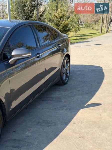 Седан Ford Fusion 2017 в Измаиле