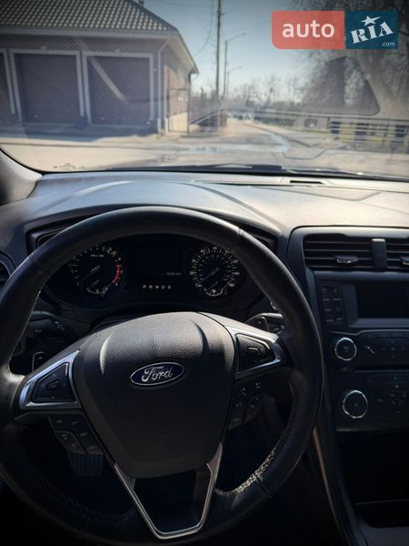 Седан Ford Fusion 2017 в Измаиле