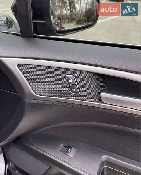 Седан Ford Fusion 2019 в Киеве