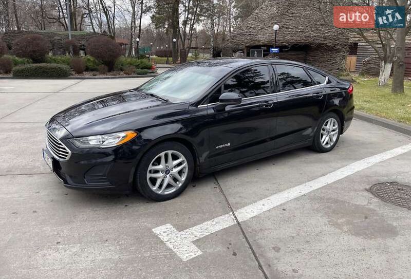 Седан Ford Fusion 2019 в Киеве