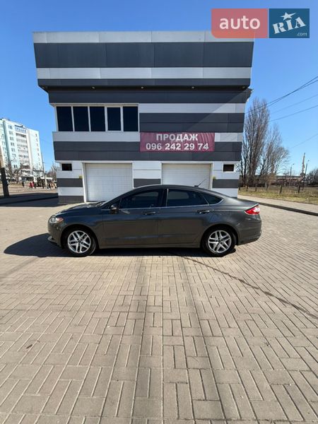 Седан Ford Fusion 2015 в Черкасах