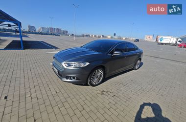 Седан Ford Fusion 2015 в Одесі
