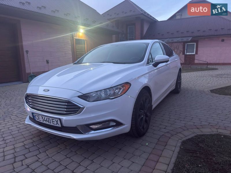 Седан Ford Fusion 2017 в Сторожинці