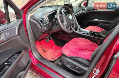 Седан Ford Fusion 2015 в Кодаках