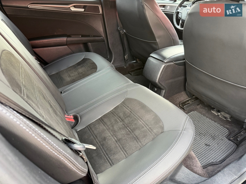 Седан Ford Fusion 2016 в Киеве