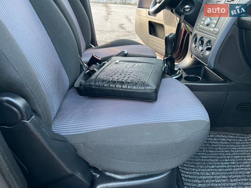 Хетчбек Ford Fusion 2012 в Вінниці