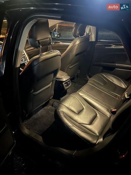 Седан Ford Fusion 2014 в Львове