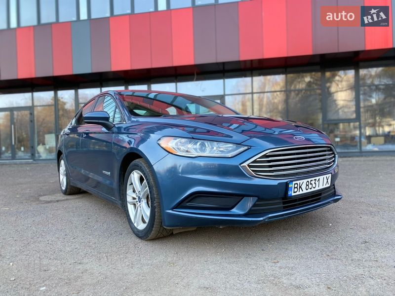 Седан Ford Fusion 2018 в Рівному