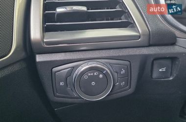 Седан Ford Fusion 2016 в Львове