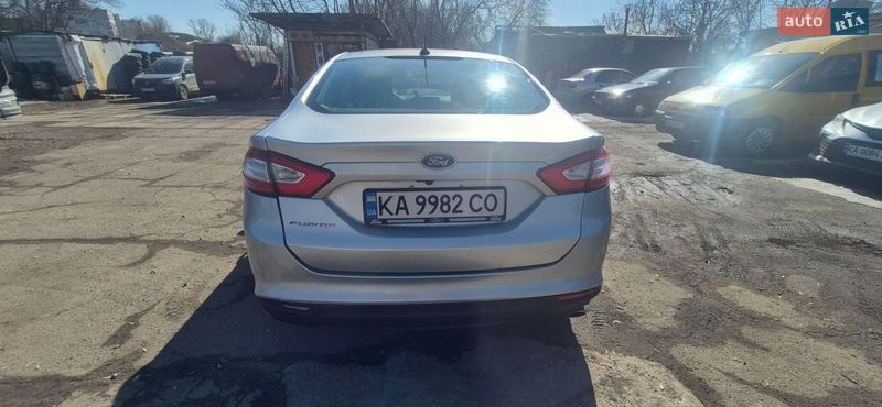 Седан Ford Fusion 2013 в Киеве