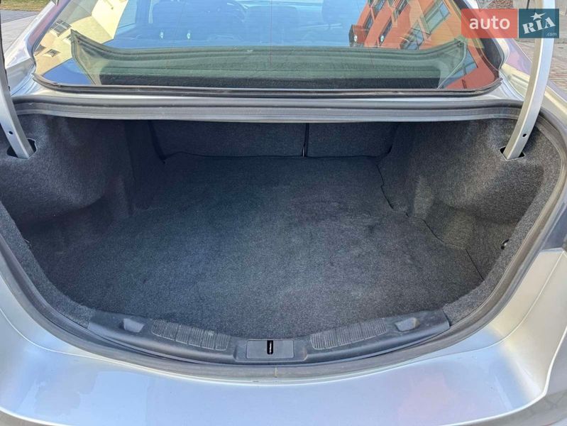 Седан Ford Fusion 2019 в Львове