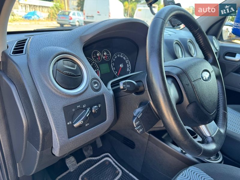 Хетчбек Ford Fusion 2007 в Полтаві