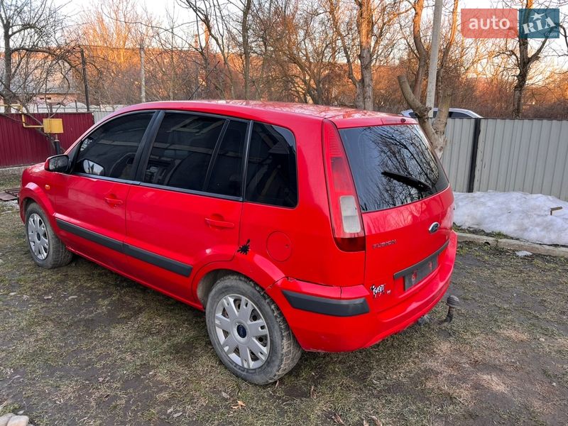 Хетчбек Ford Fusion 2006 в Чернівцях