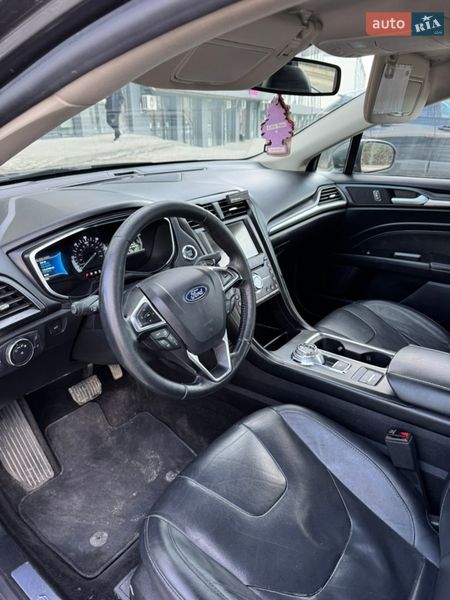 Седан Ford Fusion 2019 в Львове