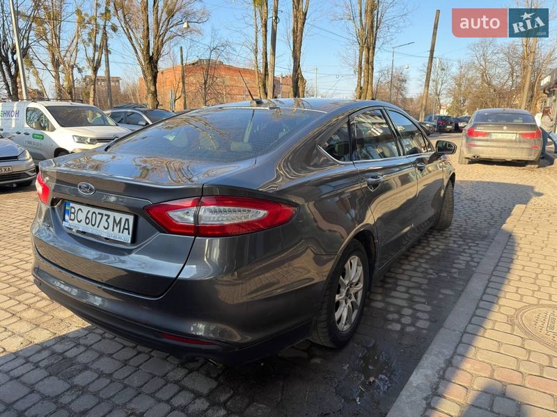 Седан Ford Fusion 2015 в Львове