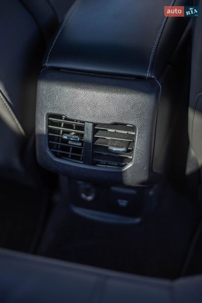 Седан Ford Fusion 2016 в Івано-Франківську