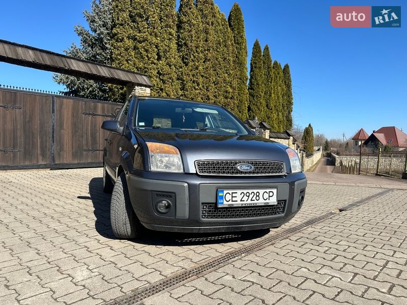 Хетчбек Ford Fusion 2008 в Надвірній